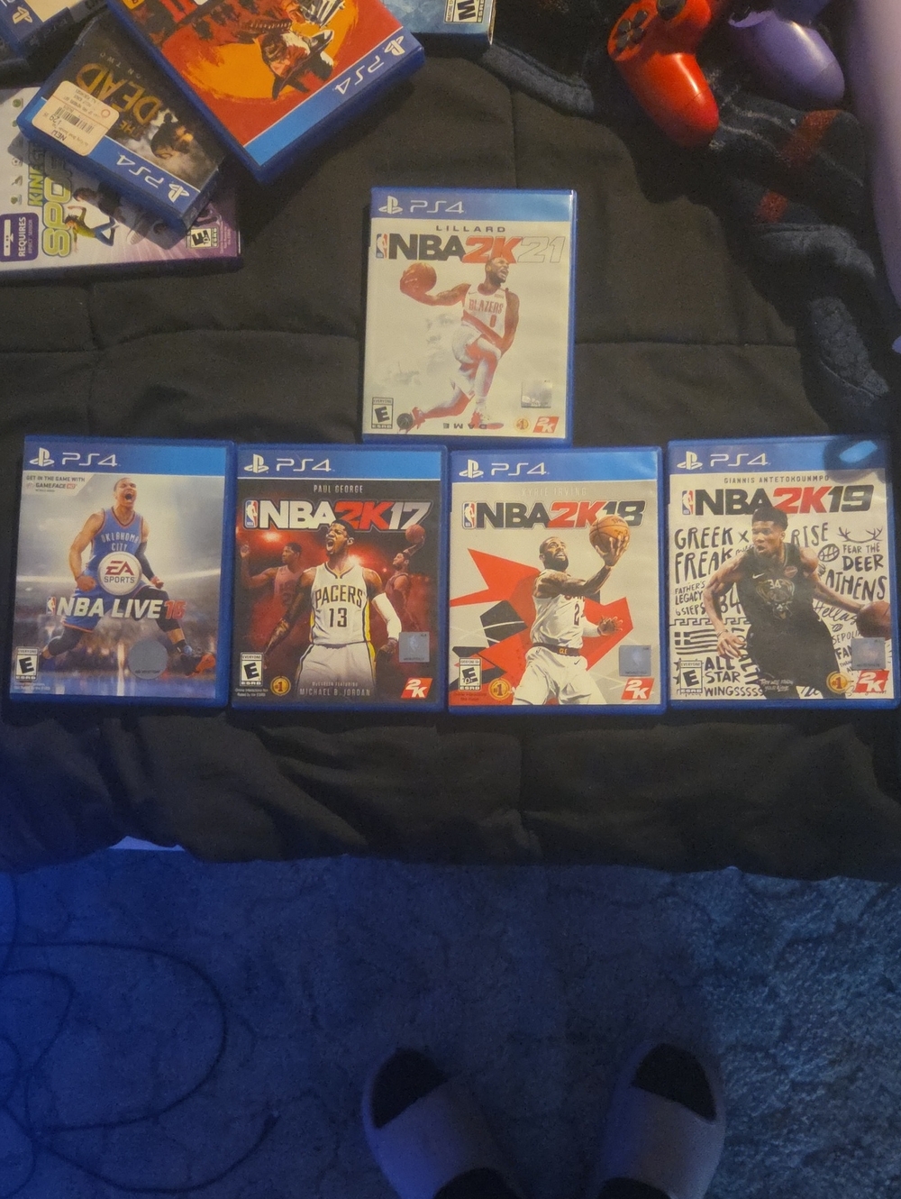 Sony PS4 NBA Game Set with Blue Case Accents